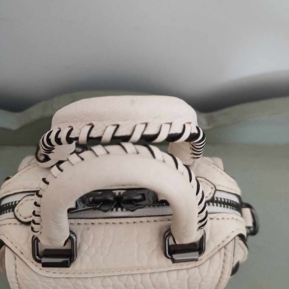 Very Rare Limited Edition Coach Ace 14 Nappa Pebbled Leather in Chalk Whipstitch - Picture 4 of 14